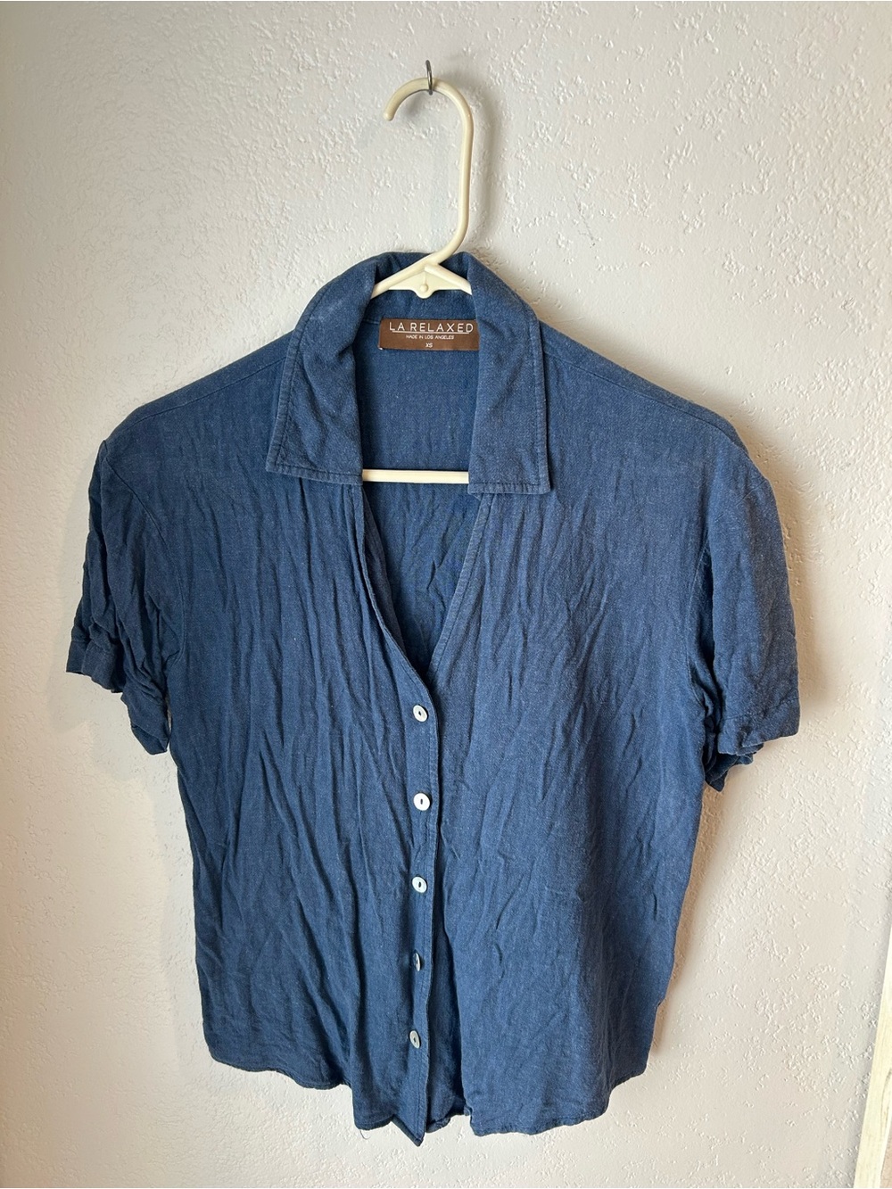Women's Short-Sleeve Button Shirt in Navy Blue